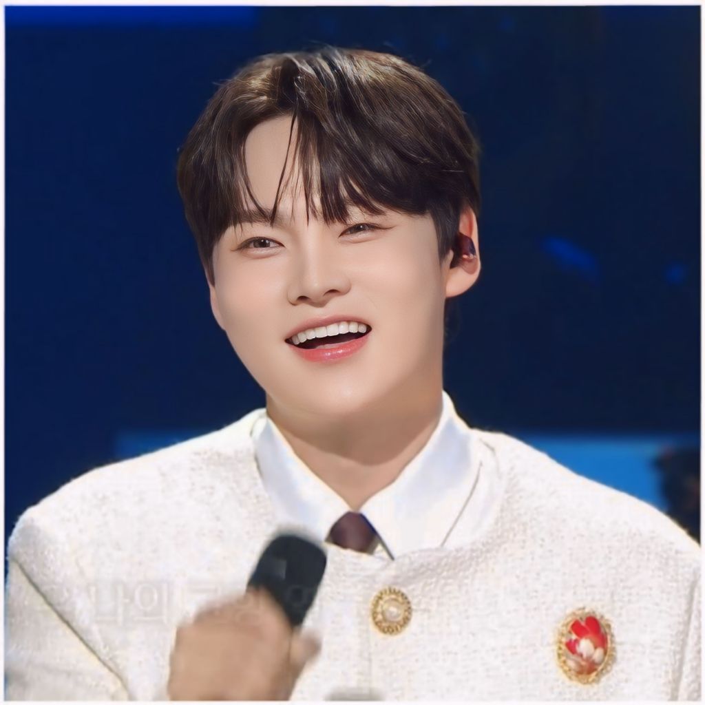 Foto kegiatan terbaru dari Park Seojin