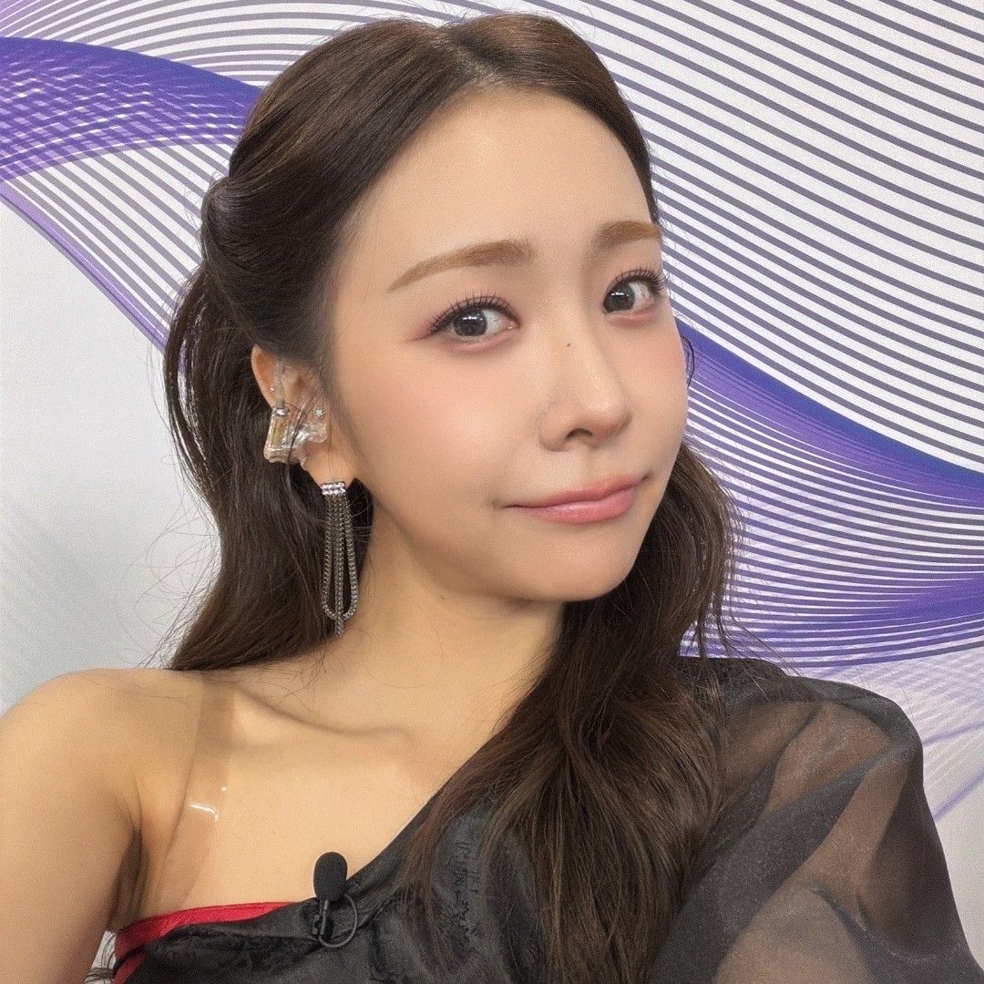 A moment captured by a fan of Huh Chanmi