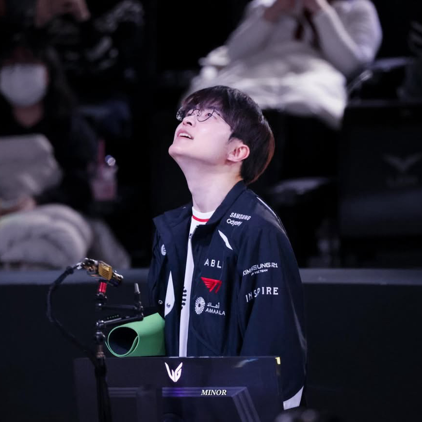 A moment captured by a fan of Faker