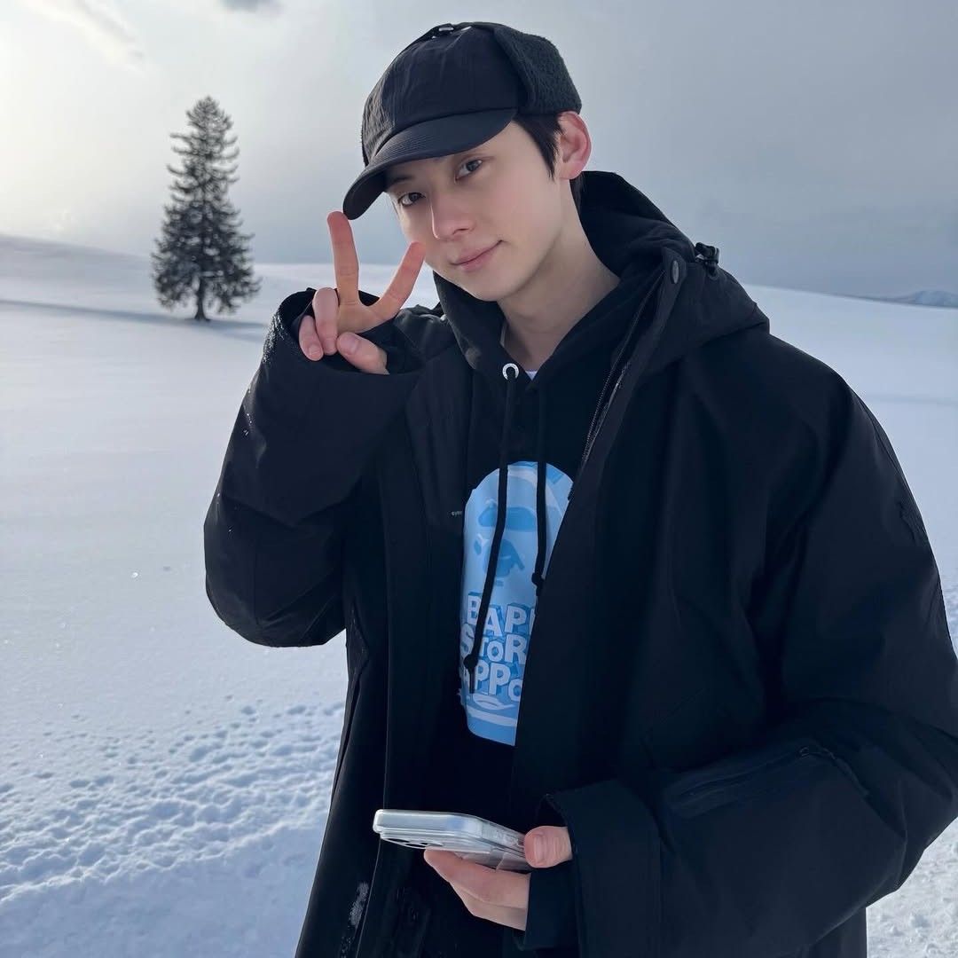 Recent activity shot of Hwang Minhyun