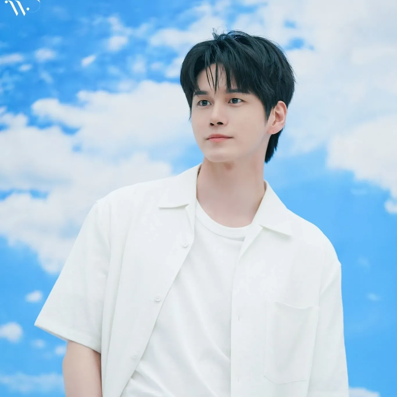 Foto terbaru dari Ong Seongwu