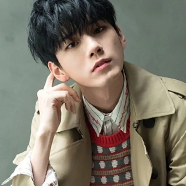 옹성우의 최신 사진