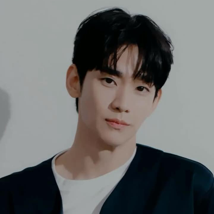 A moment captured by a fan of Kim Soohyun