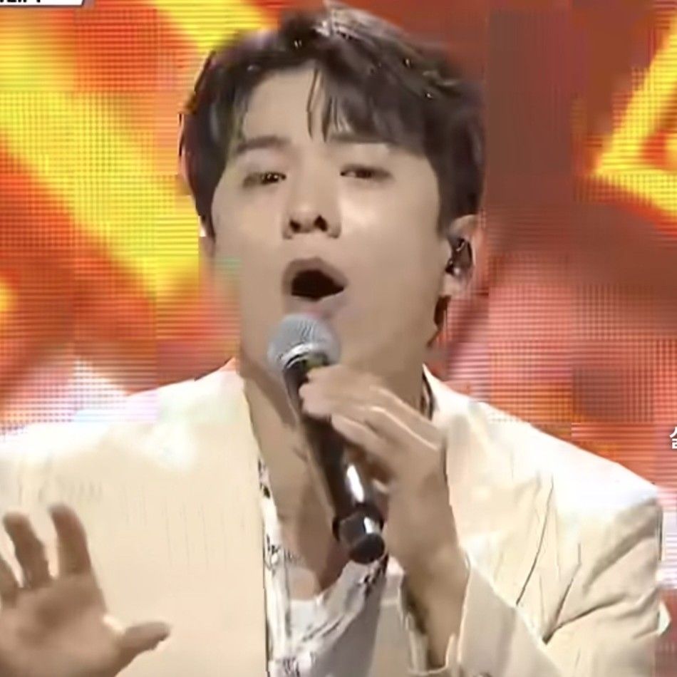 A moment captured by a fan of Na Taejoo