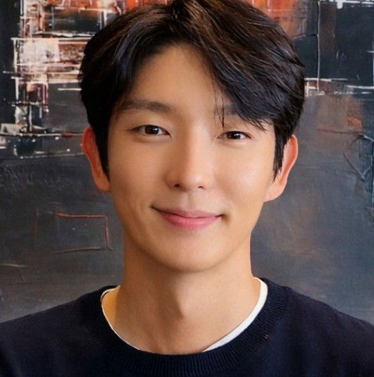 A moment captured by a fan of Lee Joongi