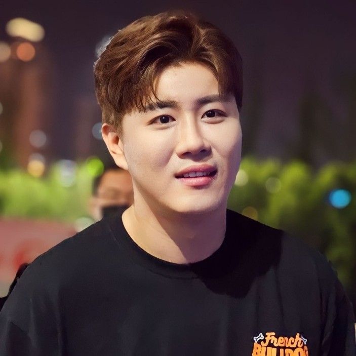 チン・ヘソンのビハインドカット