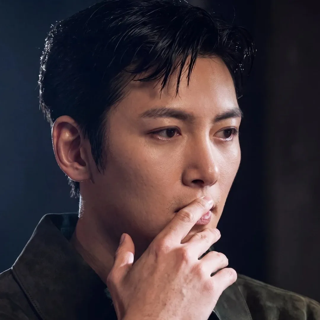 Latest photo of Ji Changwook