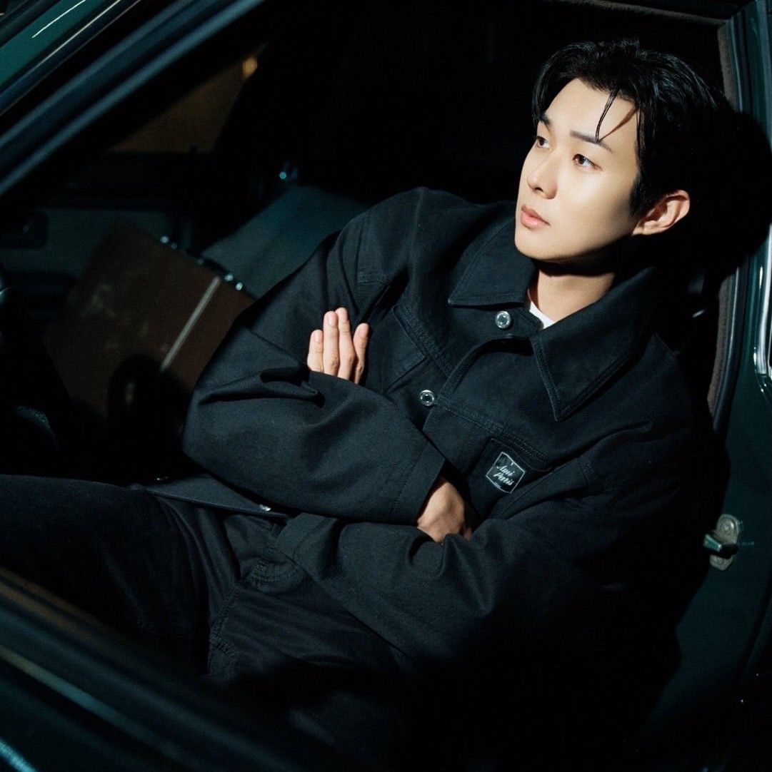 Latest photo of Choi Wooshik