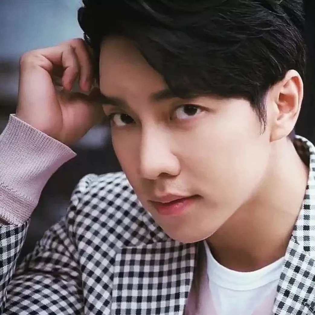Foto terbaru dari Lee Seunggi