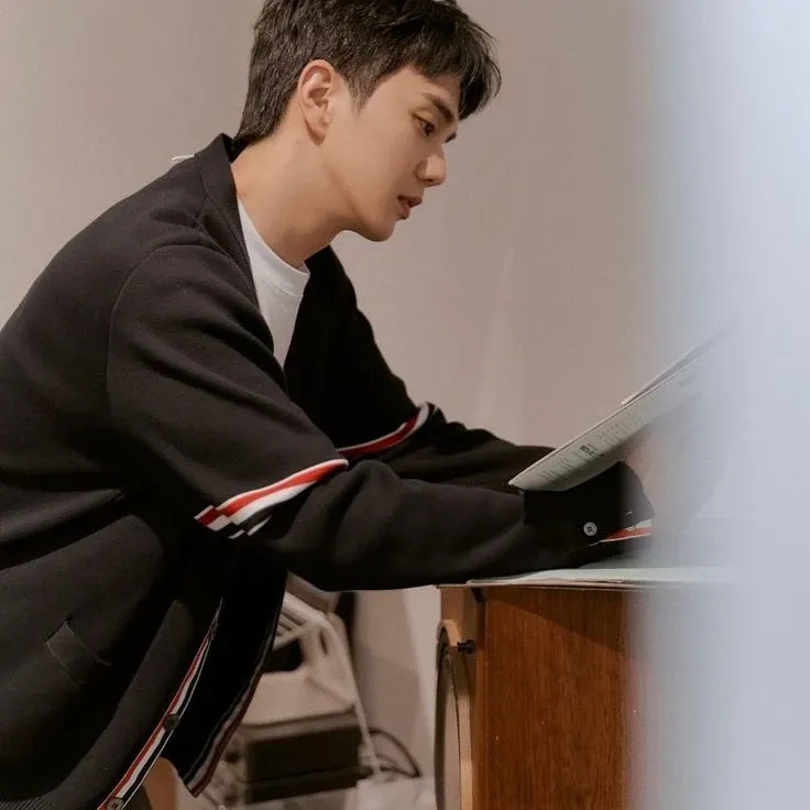 Recent activity shot of Yoo Seungho