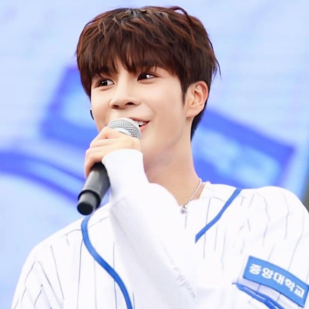 Foto kegiatan terbaru dari Jeong Dongwon