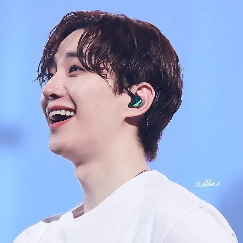 Foto kegiatan terbaru dari Lee Junho