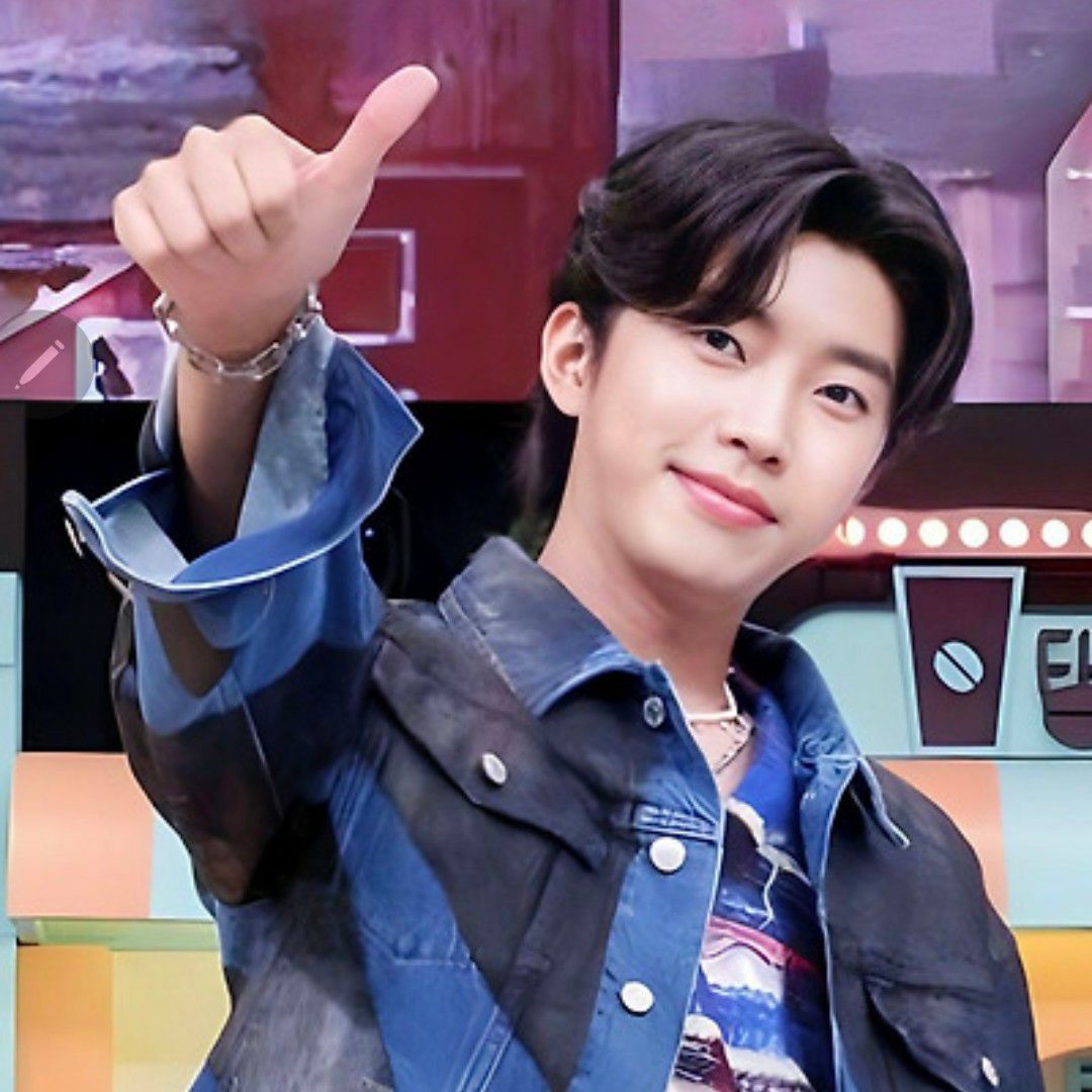 Foto terbaru dari Lim Youngwoong