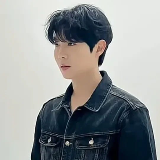 Popular profile image of Son Taejin selected by vote
