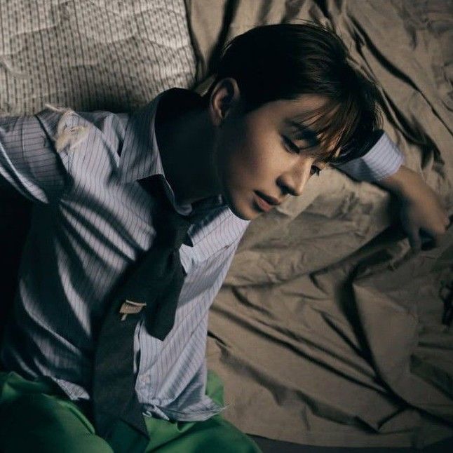 A moment captured by a fan of Henry