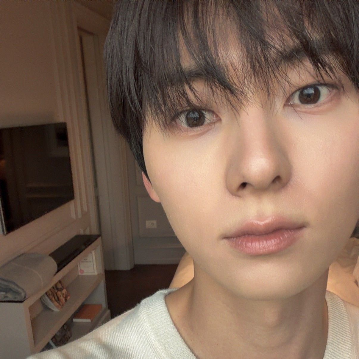 Recent activity shot of Hwang Minhyun