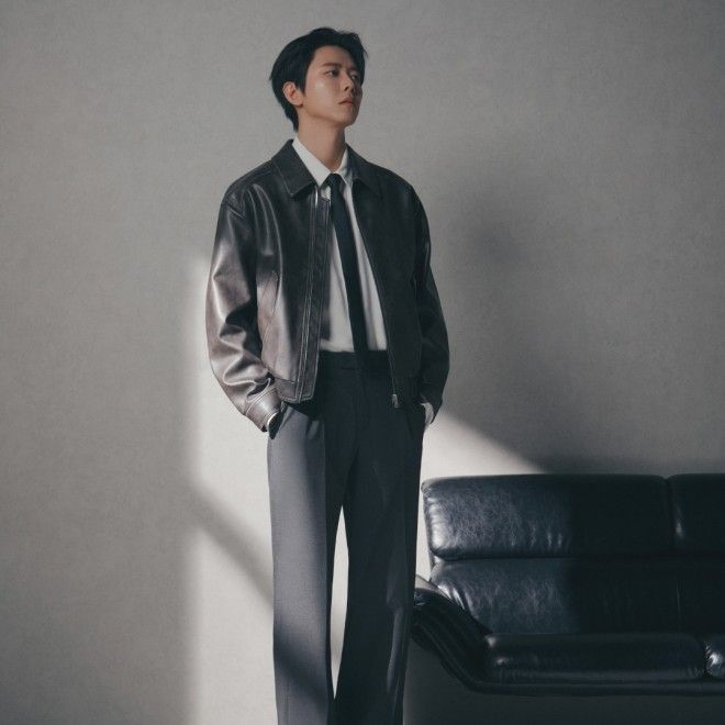 Behind-the-scenes cut of Joo Woojae