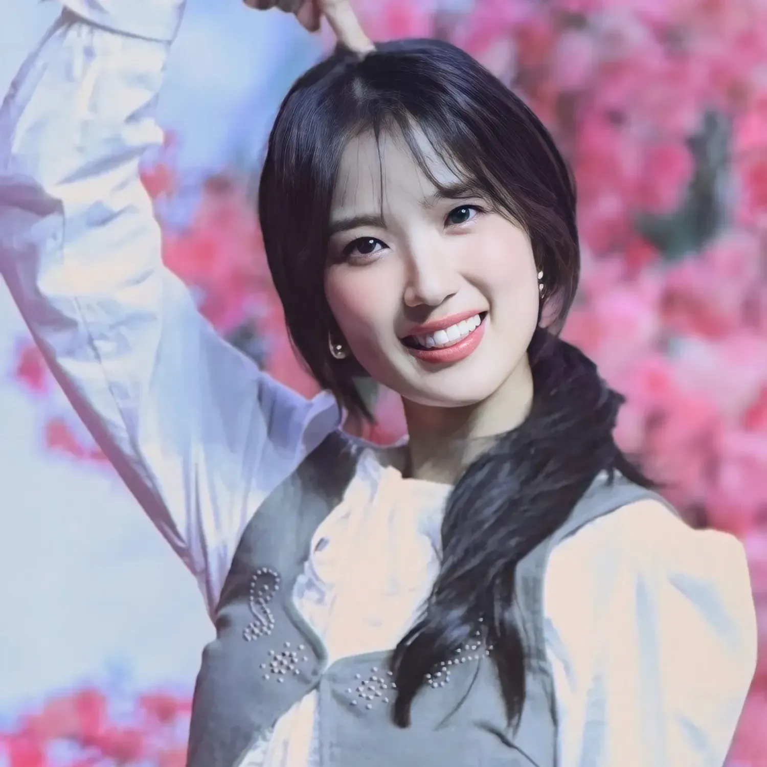 Recent activity shot of Kim Hyeyoon