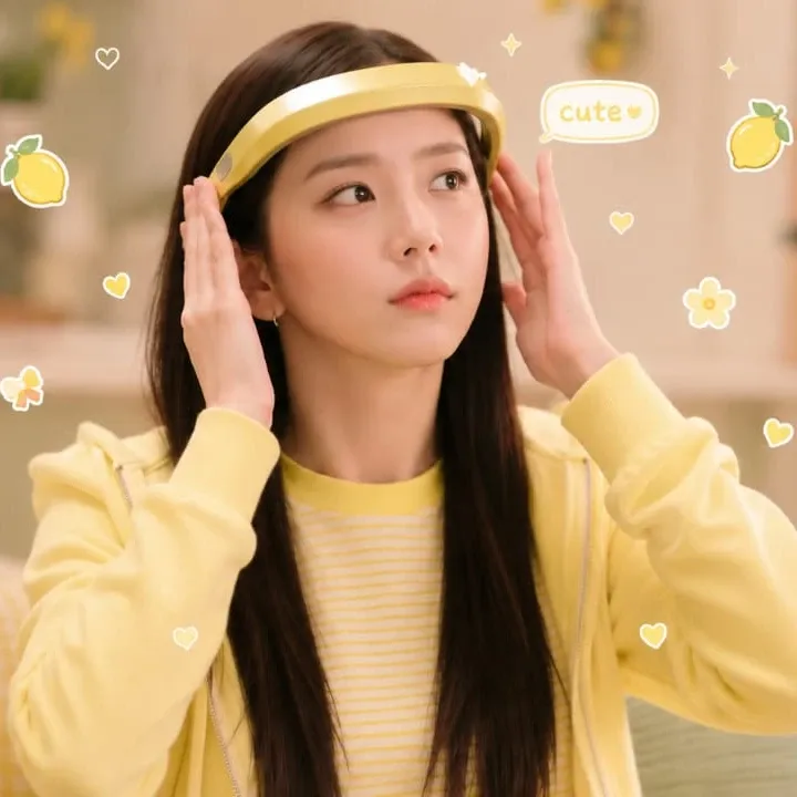 Behind-the-scenes cut of Jisoo (1995)
