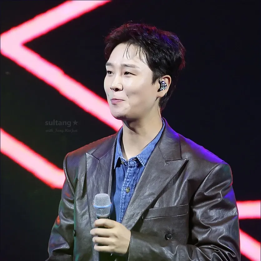 Recent activity shot of Song Minjun