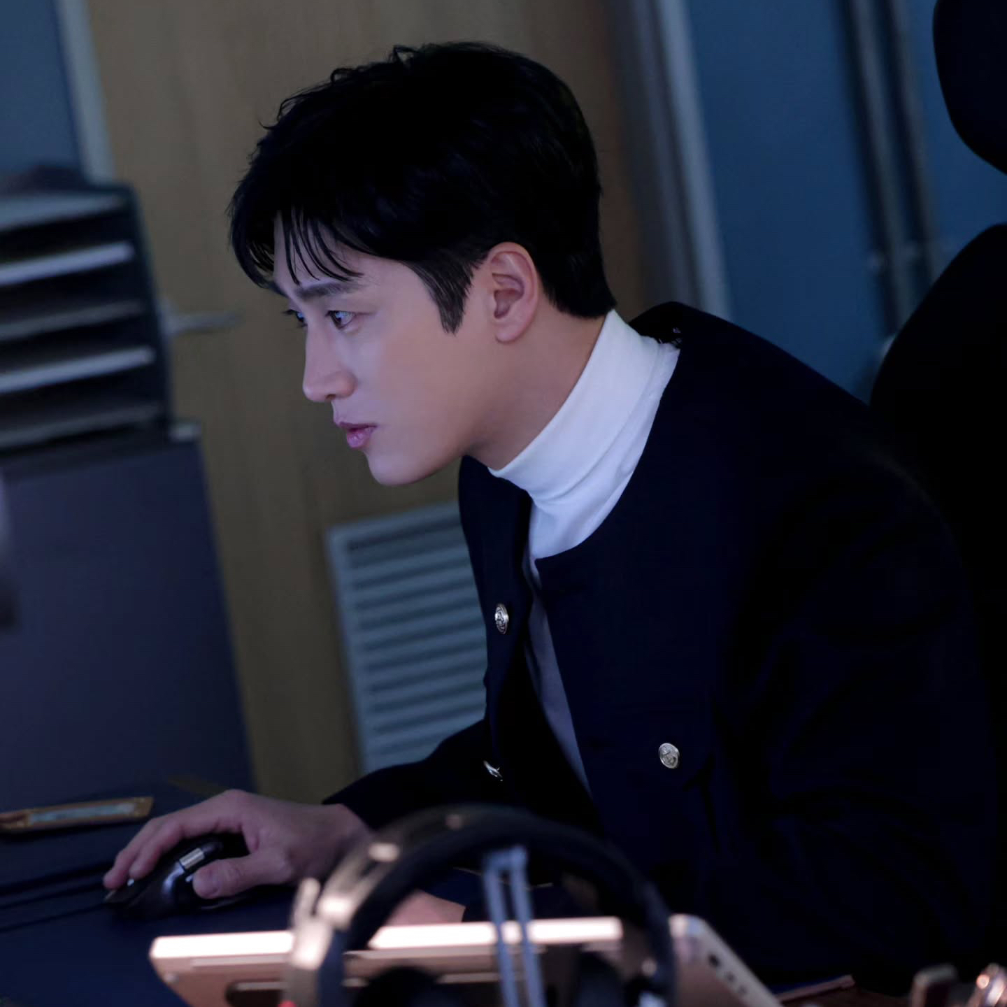 Behind-the-scenes cut of Ahn Bohyun