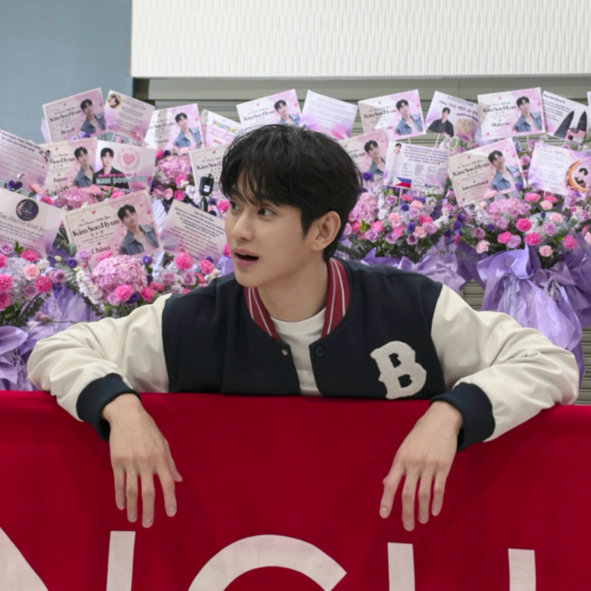 A moment captured by a fan of Kim Soohyun