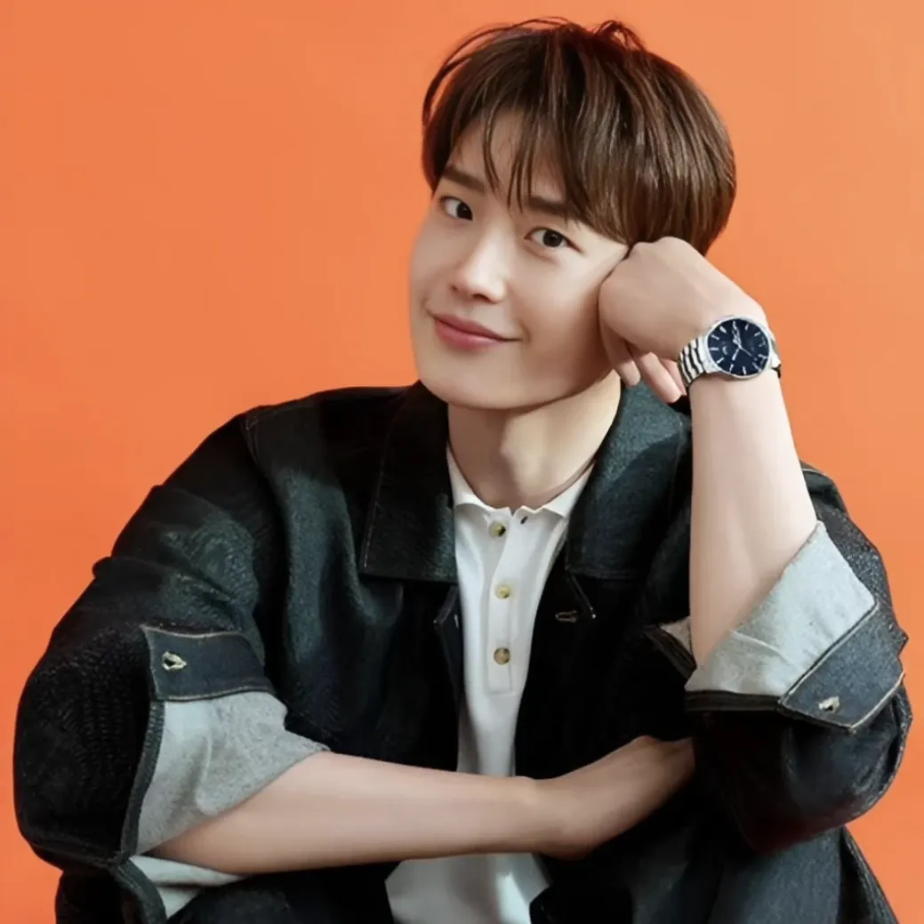 A moment captured by a fan of Lee Jongsuk