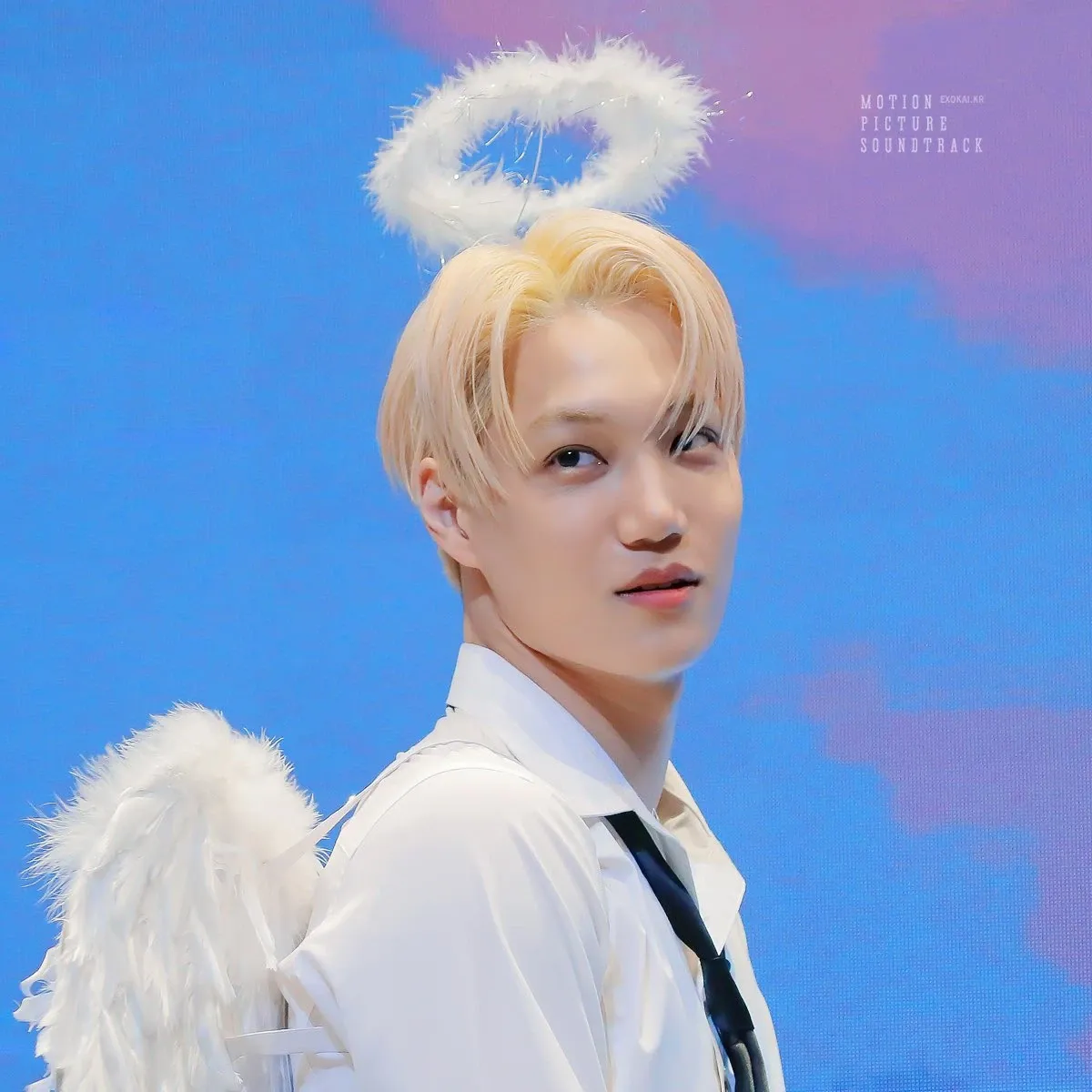 A moment captured by a fan of KAI