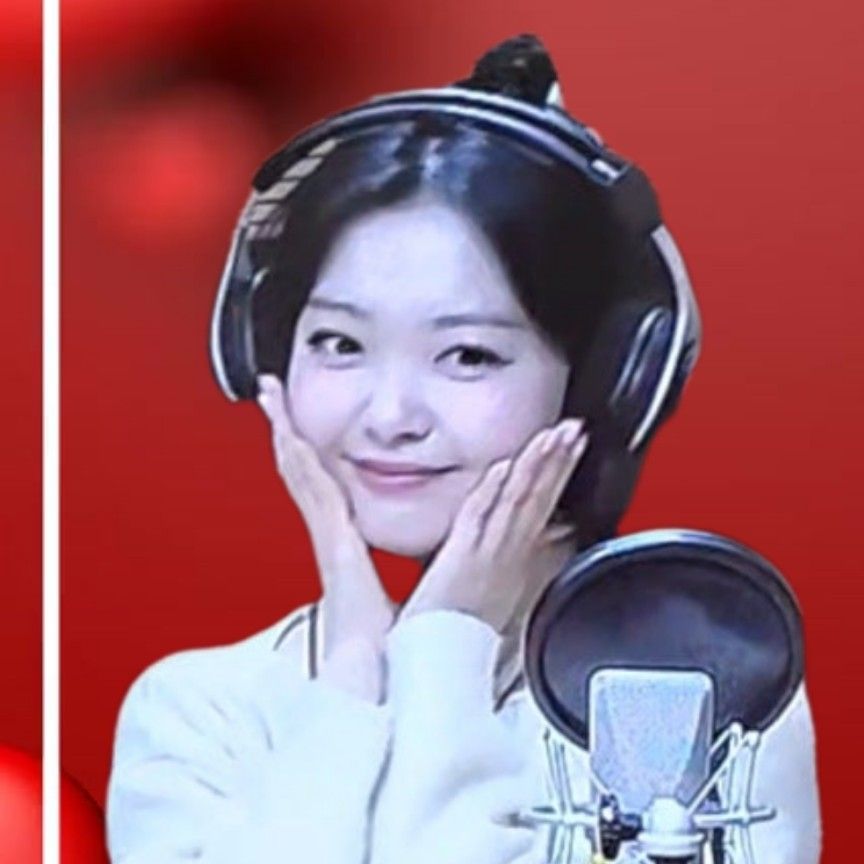 A moment captured by a fan of YOYOMI