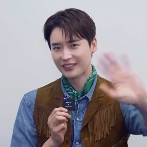 李鍾碩的近期活動照