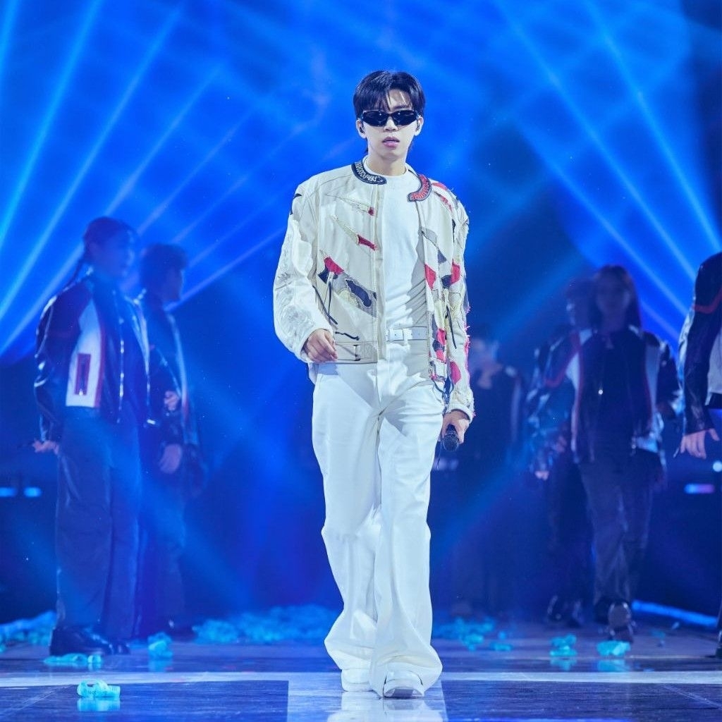 A moment captured by a fan of Lim Youngwoong