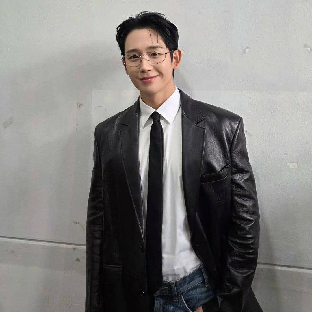 Behind-the-scenes cut of Jung Haein