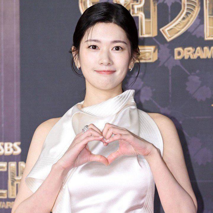 Behind-the-scenes cut of Jung Somin