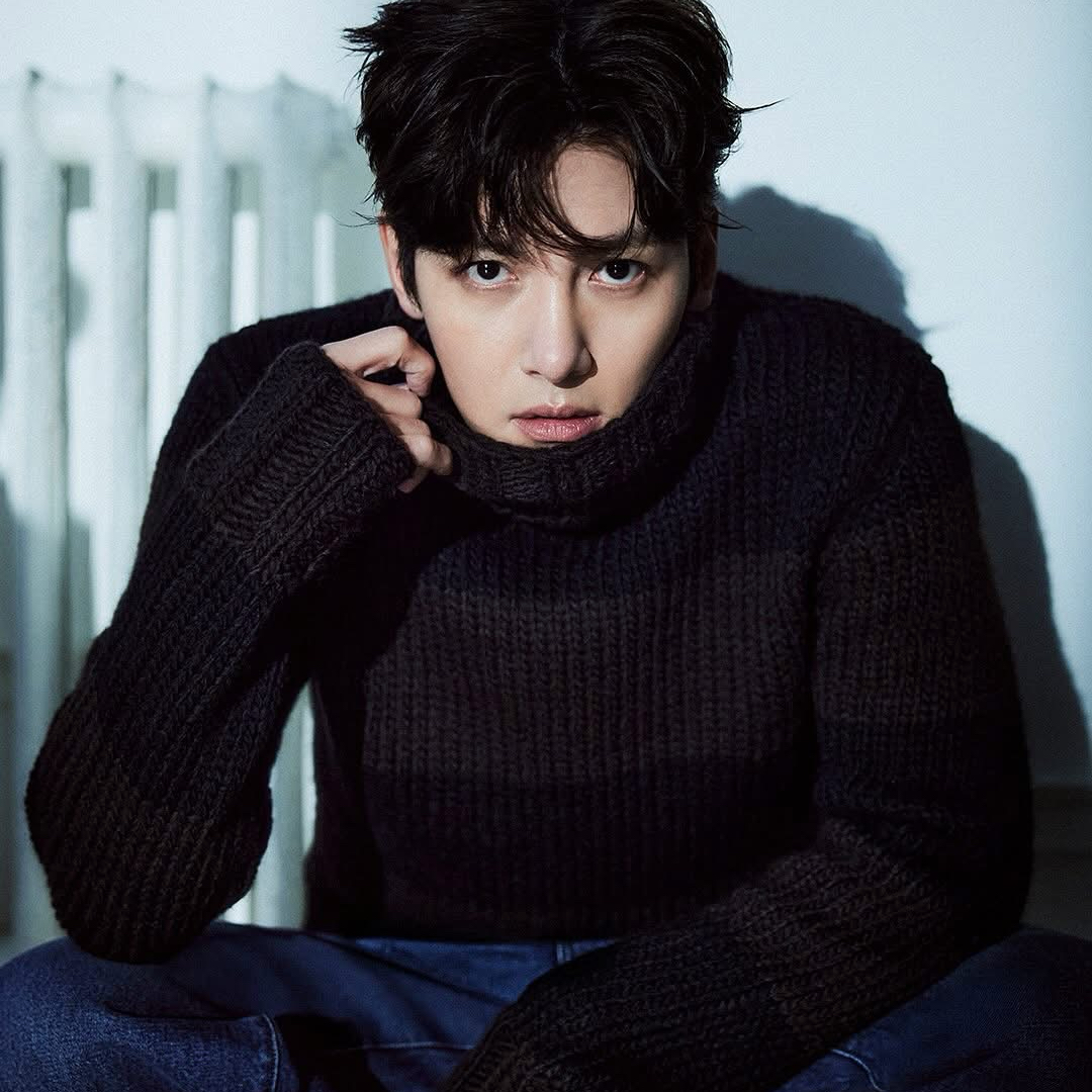 Behind-the-scenes cut of Ji Changwook