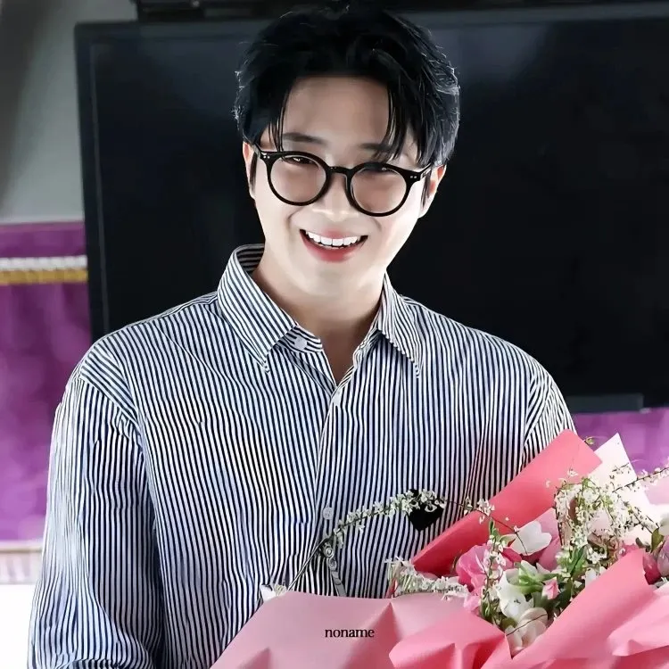Latest photo of Hwang Yunsung