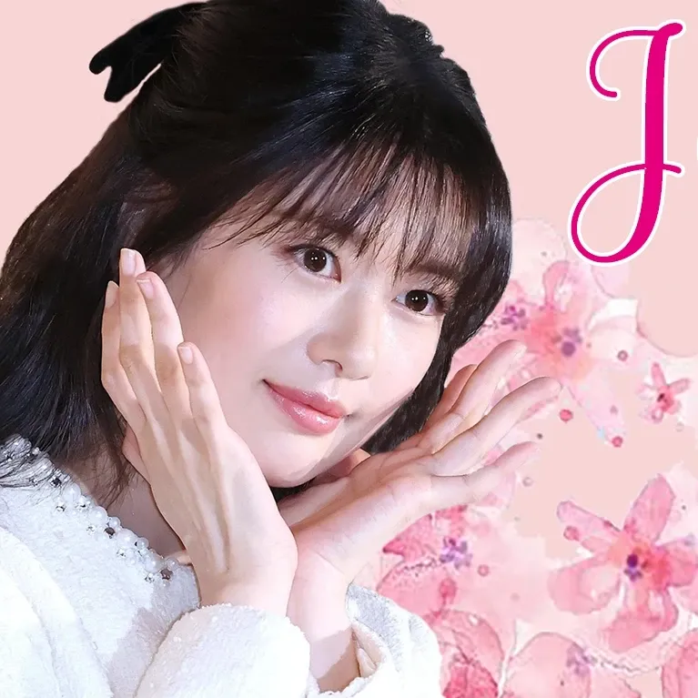 Recent activity shot of Jung Somin