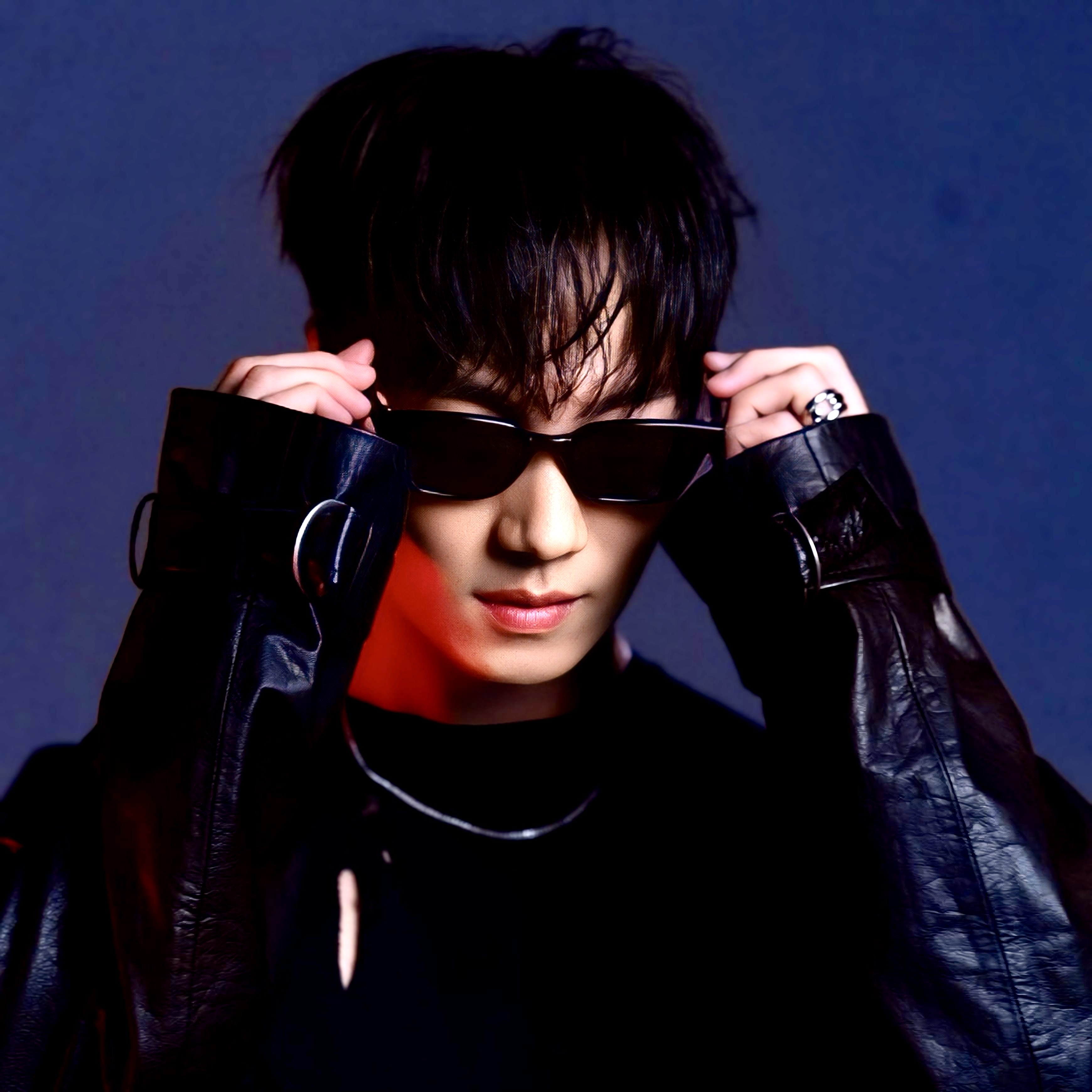 Behind-the-scenes cut of Lee Hongnae