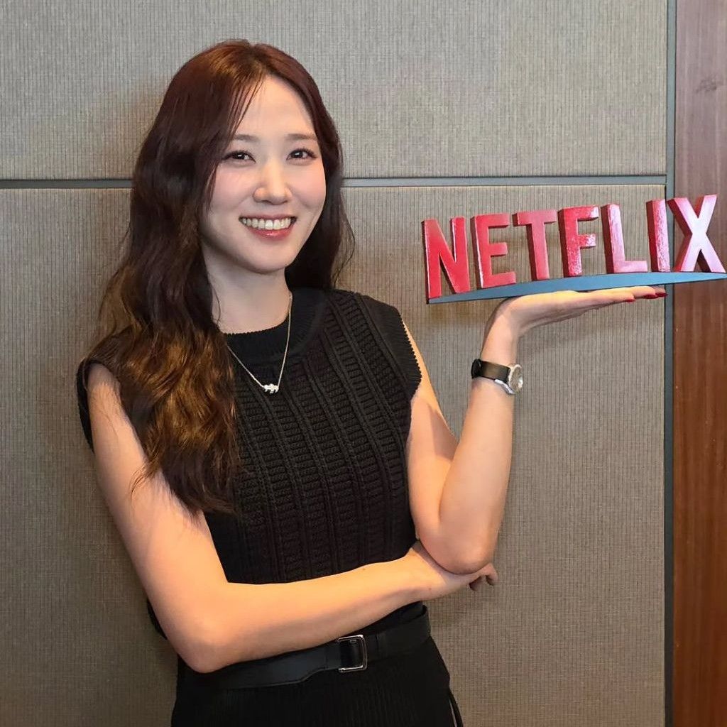 Behind-the-scenes cut of Park Eunbin