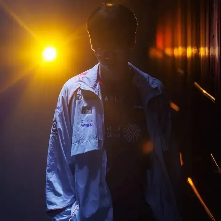 Behind-the-scenes cut of Doran