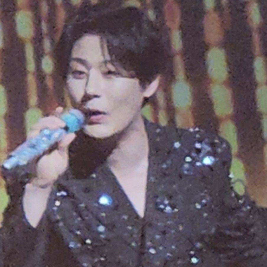 Behind-the-scenes cut of Kang Moonkyung