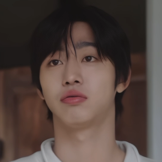 安孝燮的最新照片