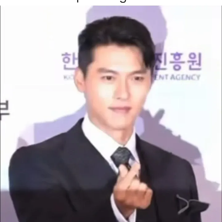Foto kegiatan terbaru dari Hyun Bin