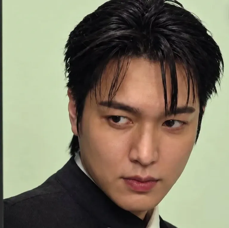 Latest photo of Lee Minho