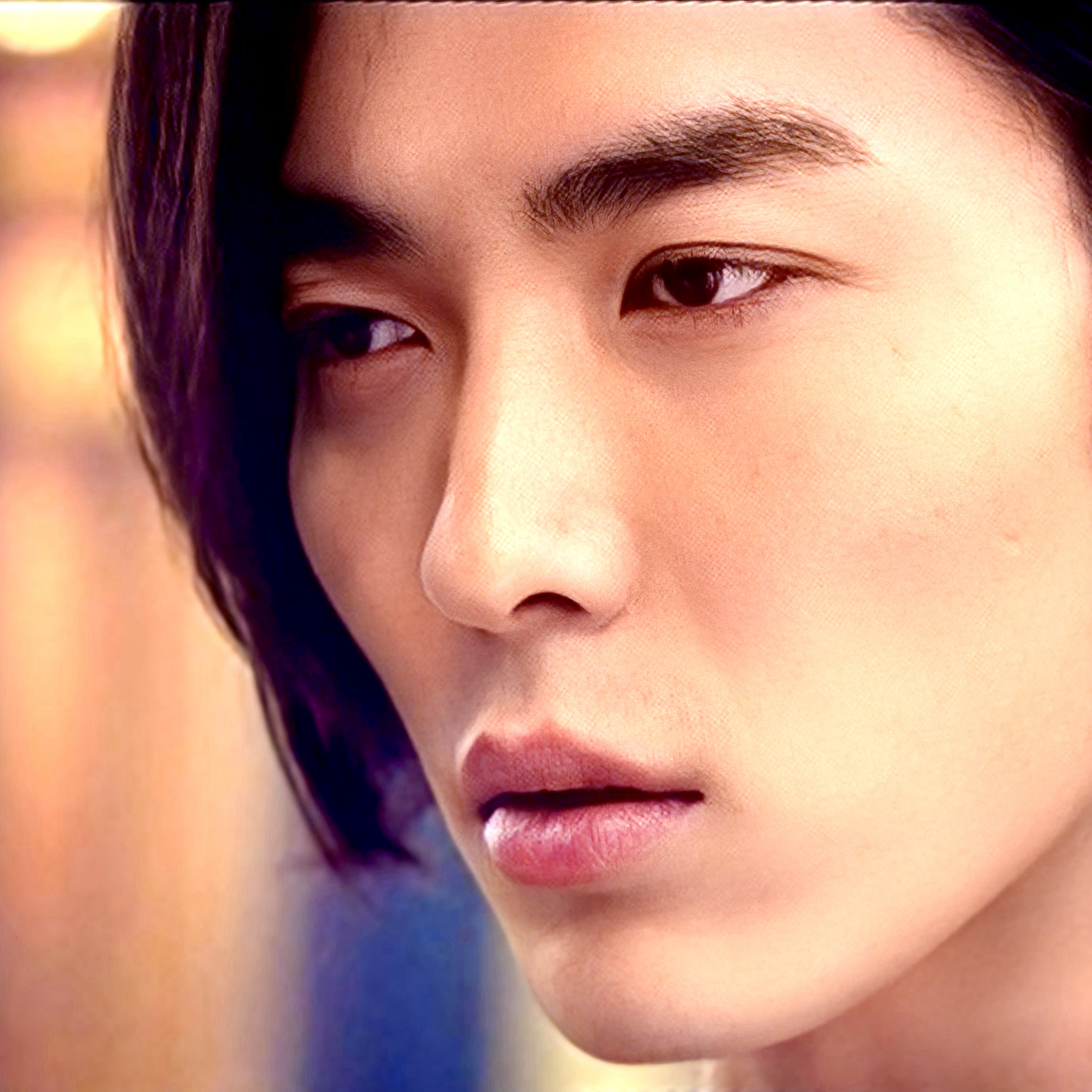 粉丝拍下的金材昱瞬间