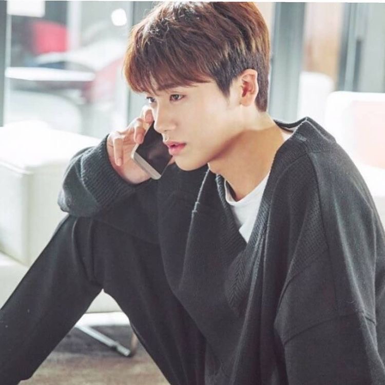 Behind-the-scenes cut of Park Hyungsik
