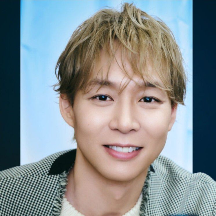 A moment captured by a fan of Park Yoochun