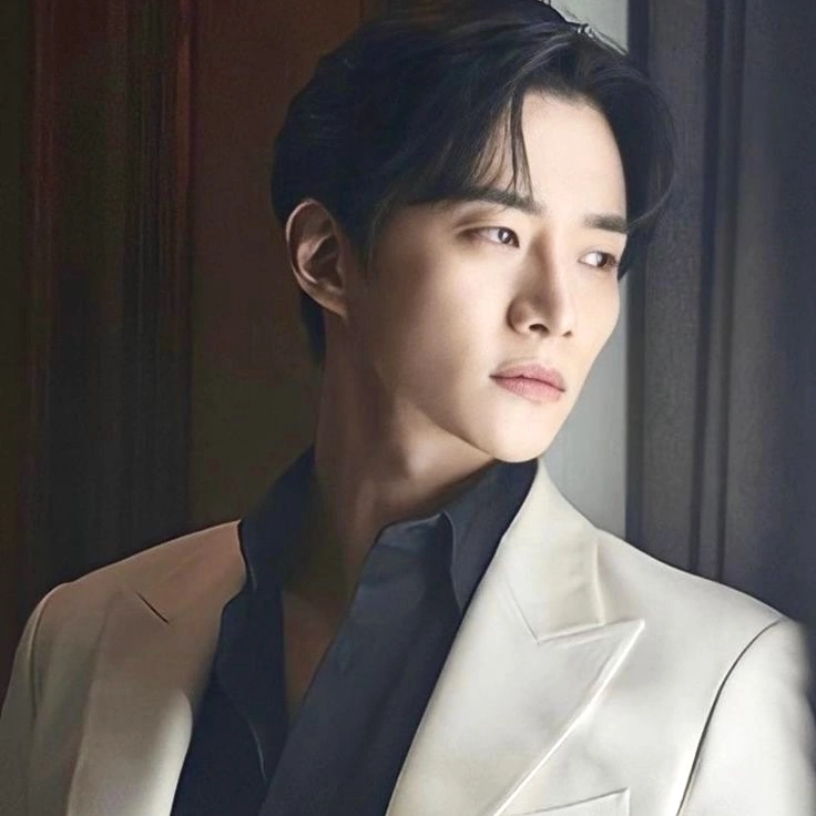 イ・ジュノの最新写真