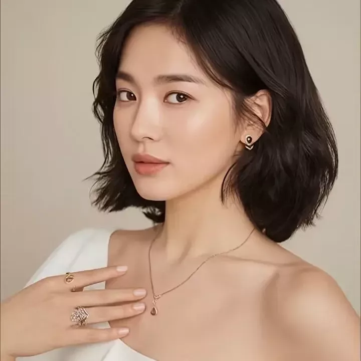 Behind-the-scenes cut of Song Hyekyo