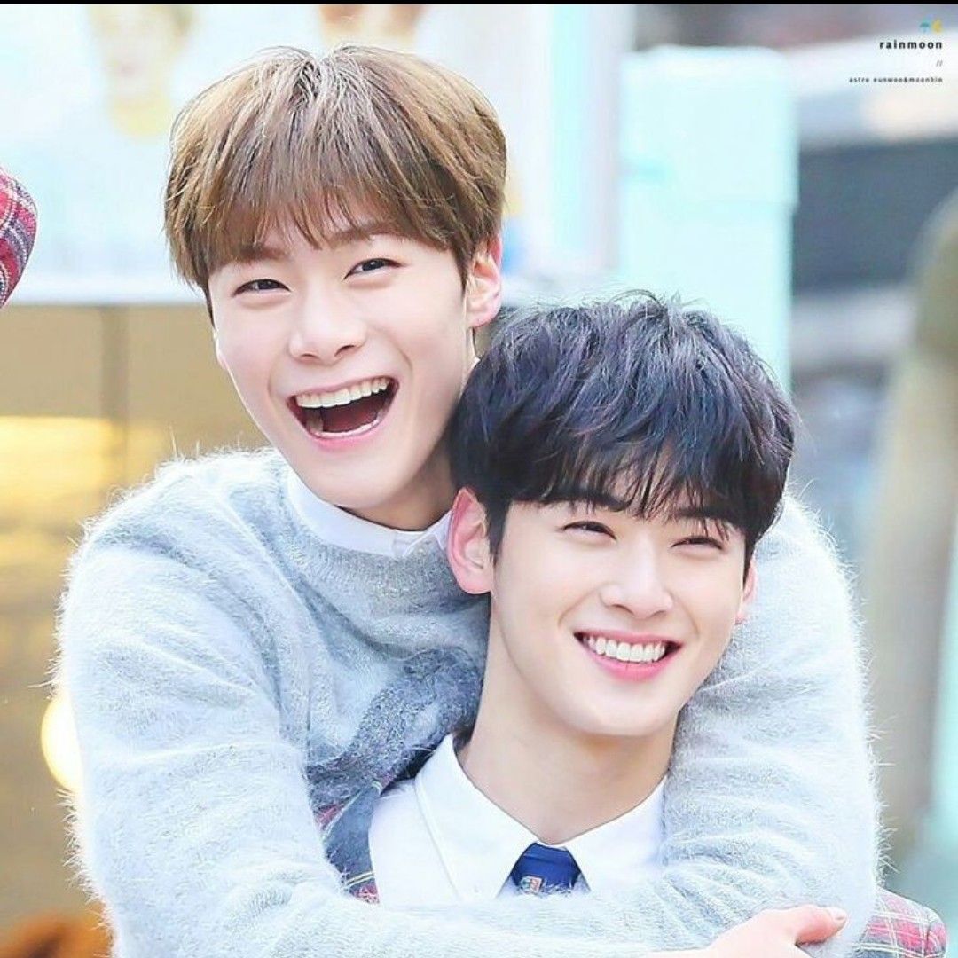 粉丝拍下的车银优瞬间