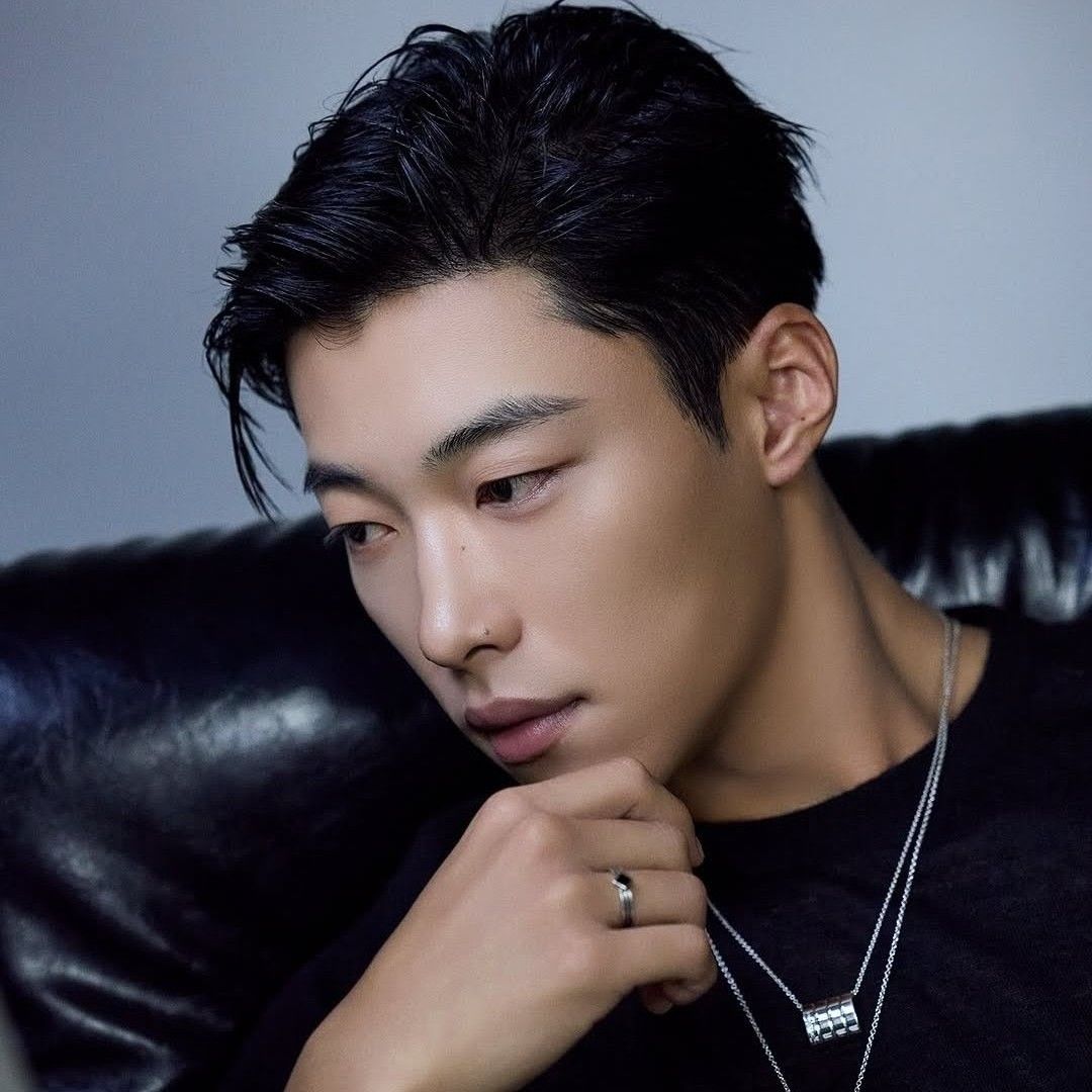 A moment captured by a fan of Woo Dohwan